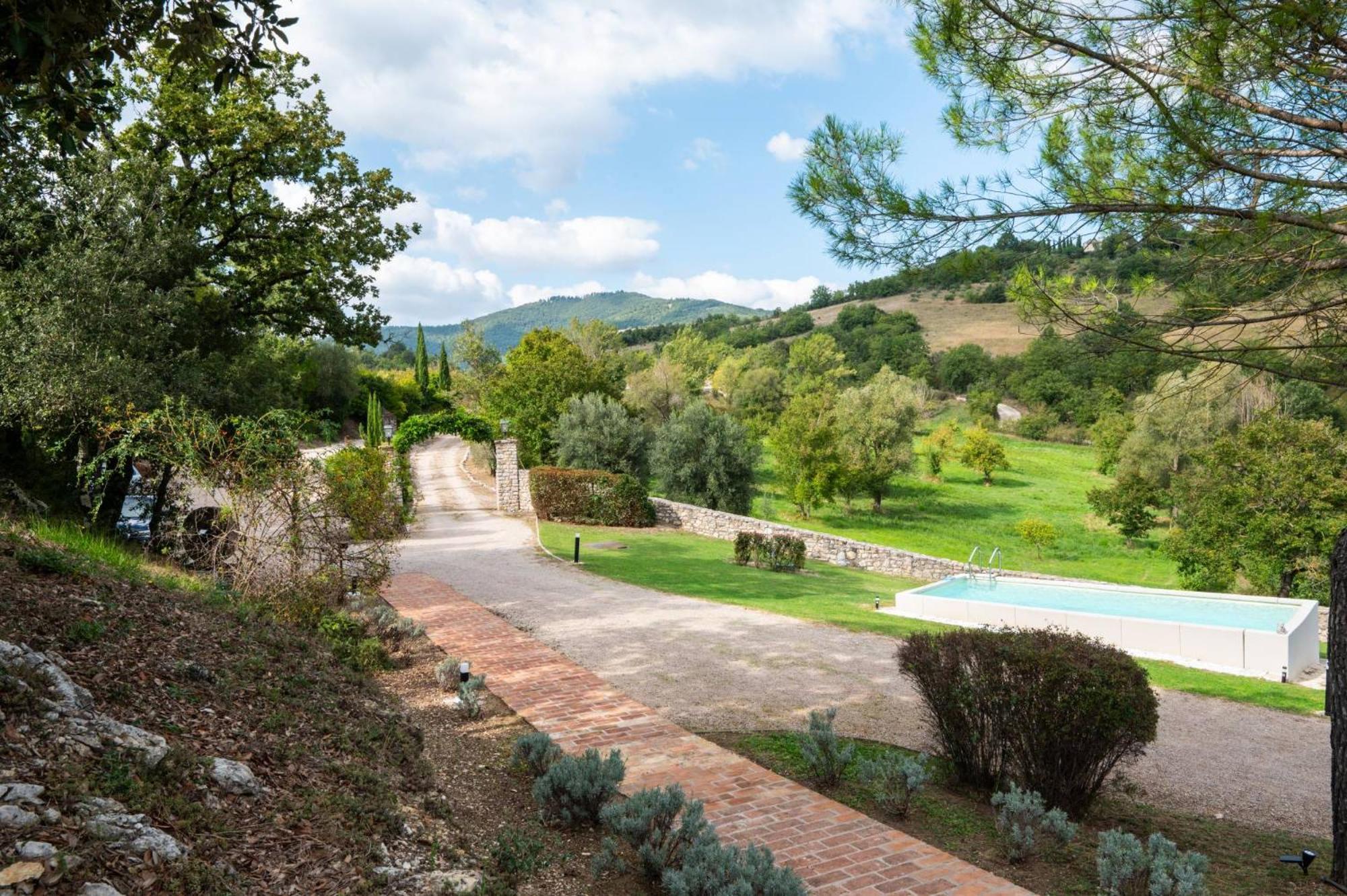 Antognola Castello Valenzino B&B 외부 사진