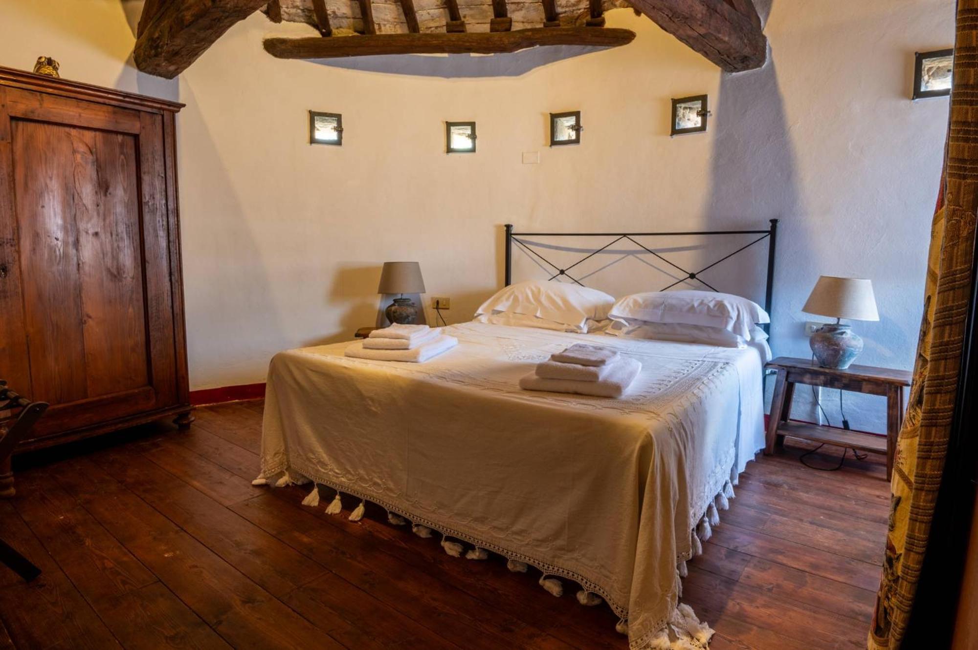 Antognola Castello Valenzino B&B 외부 사진