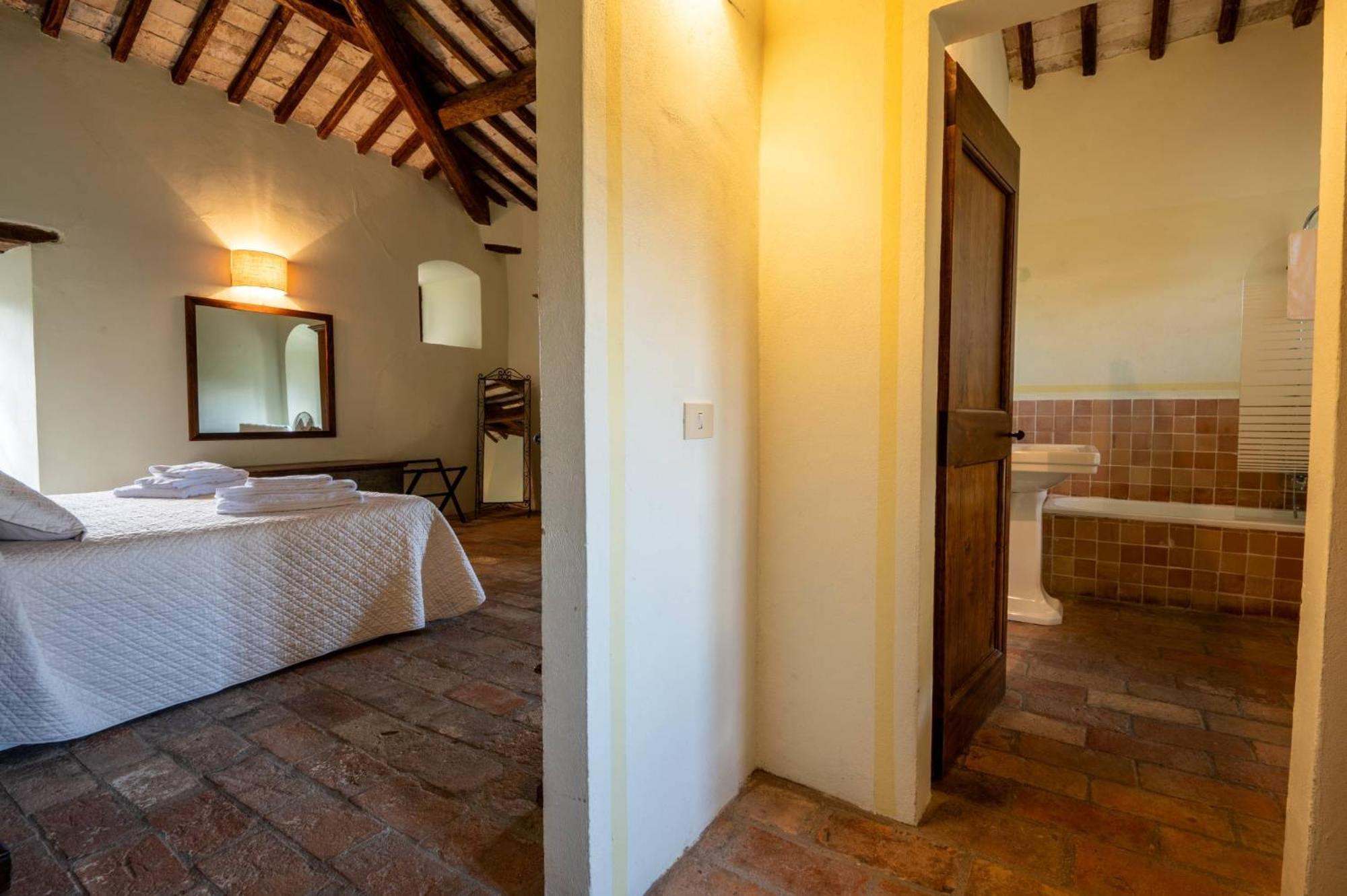 Antognola Castello Valenzino B&B 외부 사진