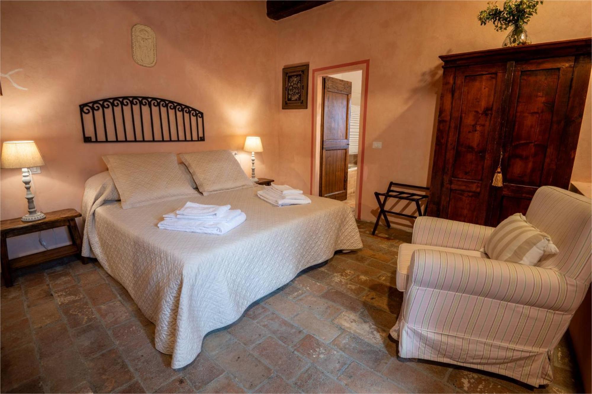 Antognola Castello Valenzino B&B 외부 사진
