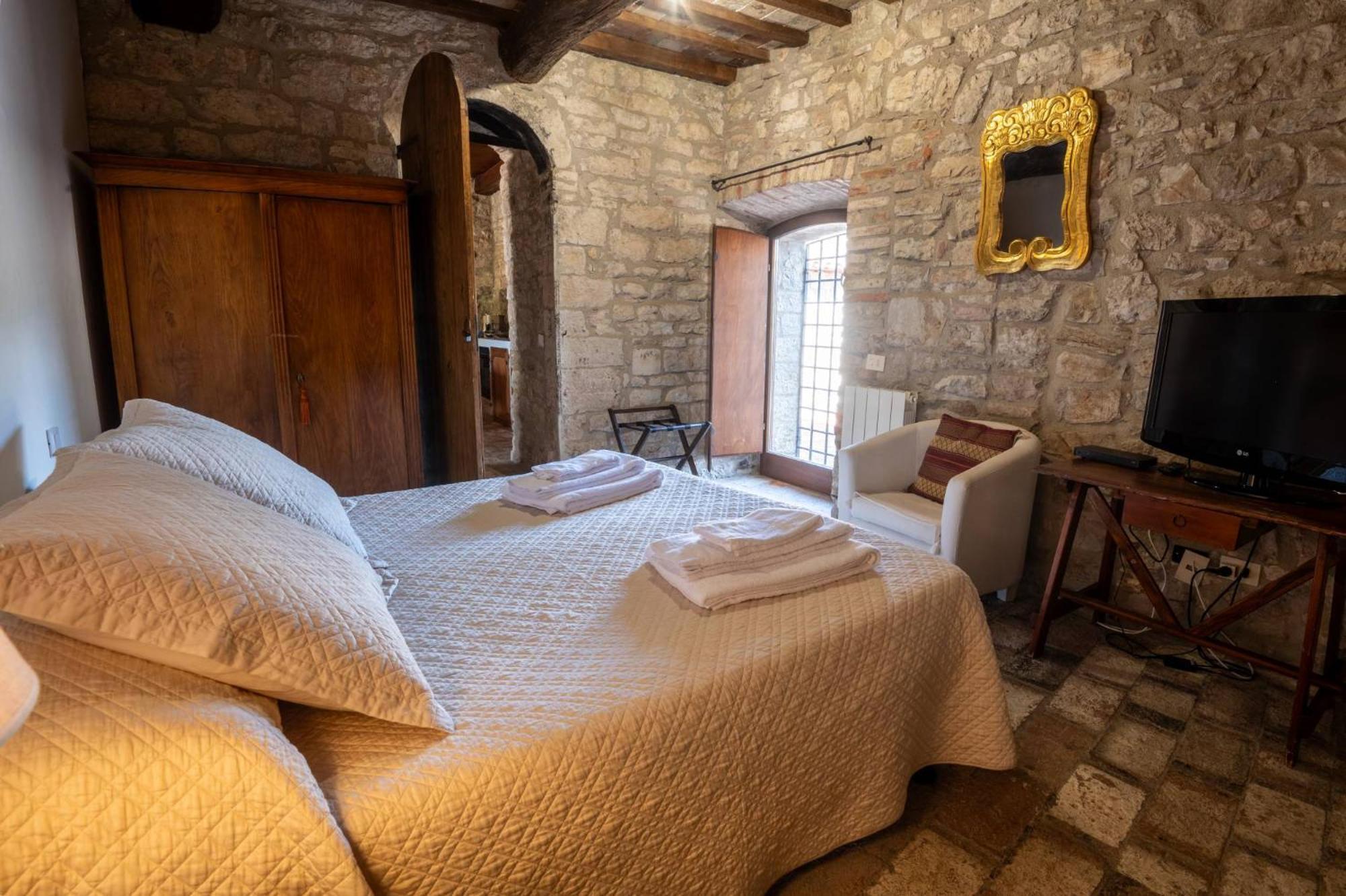 Antognola Castello Valenzino B&B 외부 사진